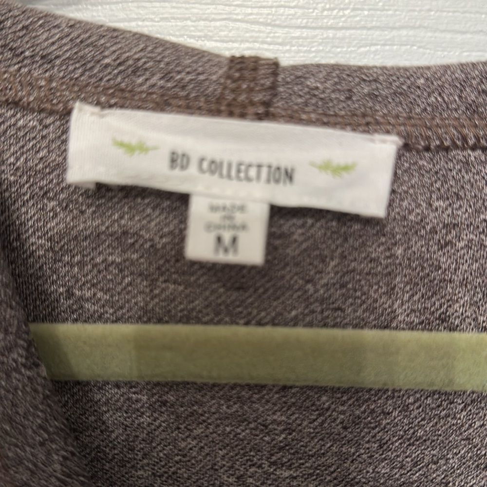 Bd Collection Pullover. Medium - image 3